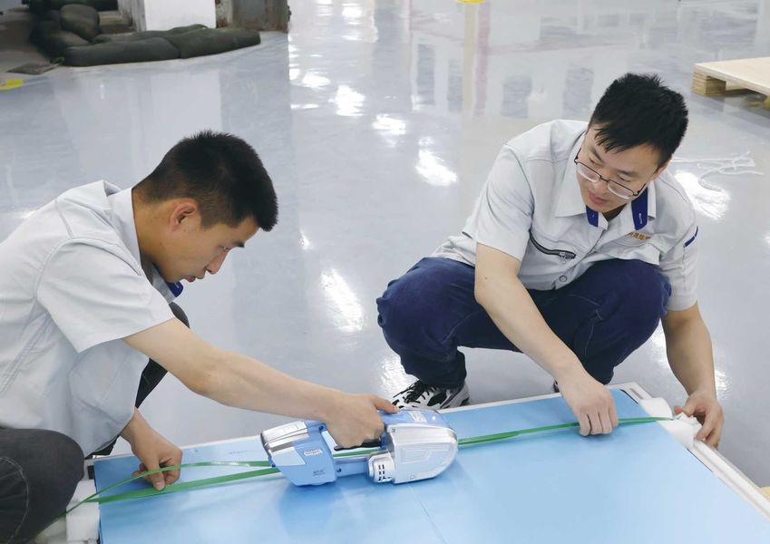 Jiangsu X-solar Green Building Technology Co., Ltd. manufacturer production line