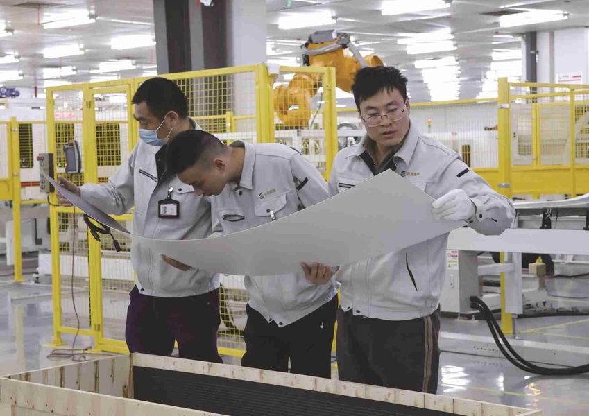 Jiangsu X-solar Green Building Technology Co., Ltd. manufacturer production line