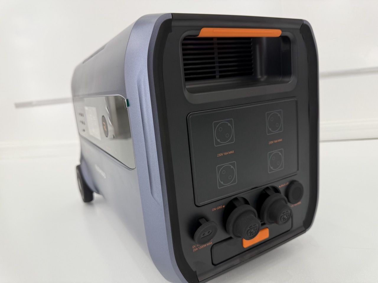 dc-51-2v-solar-power-station-balcony-energy-storage-system-8000-cycles-life
